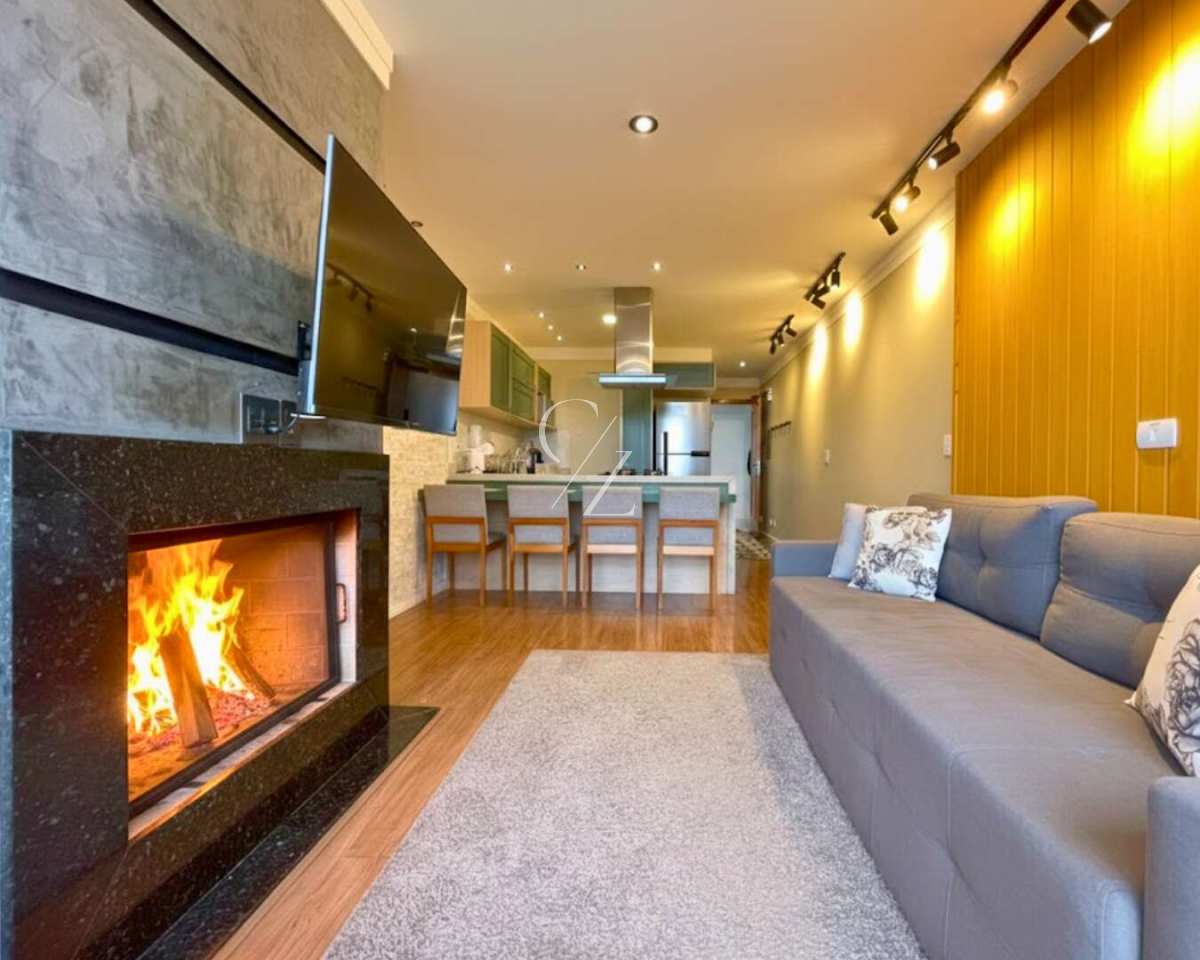 Apartamento à Venda em Campos do Jordão com Lareira, Vista para as Montanhas